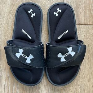 Under Armour kid’s size 2 slides